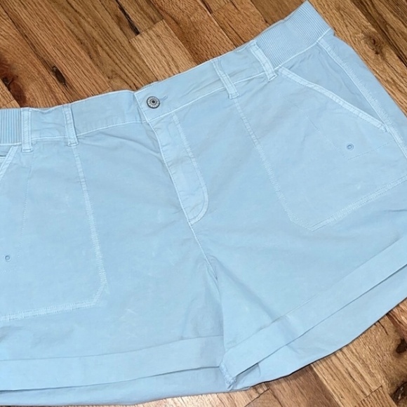 Women's American Eagle Snappy Stretch 4" Perfect Cargo Shorts (NWOT) - Picture 4 of 4